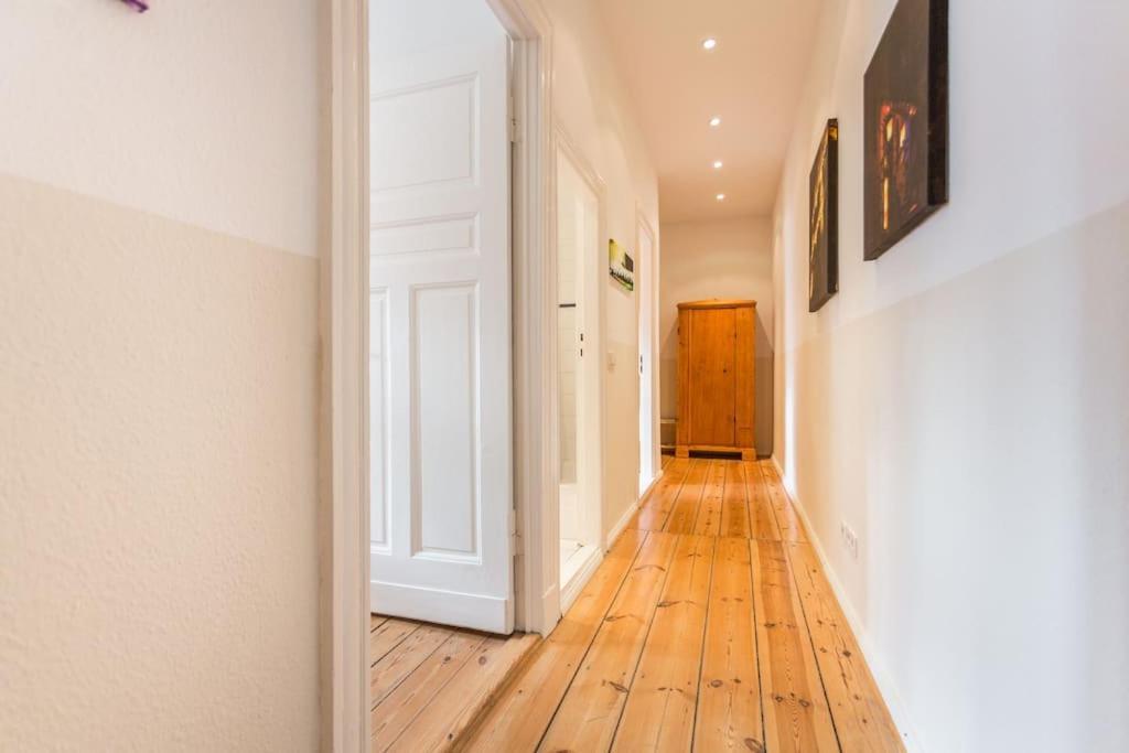 Zentrale Altbauwohnung Im Helmholtzkiez Berlijn Buitenkant foto
